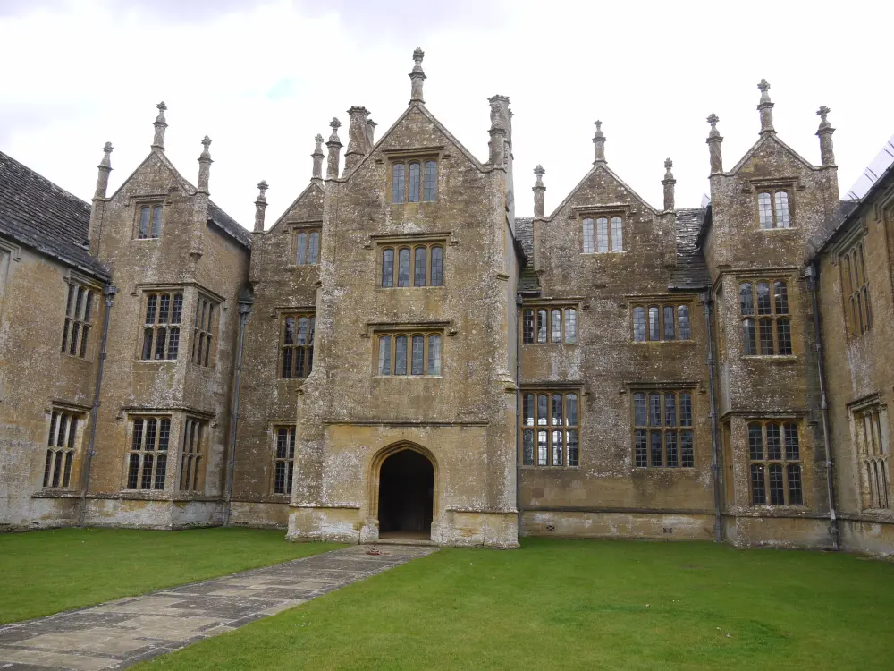 Foto de Tribunal de Barrington - Historic England / David Lovell