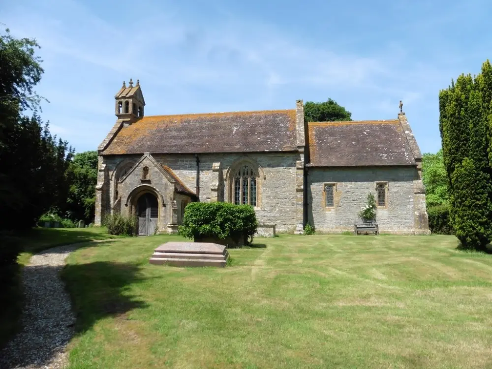 Foto de Iglesia de San Vicente - Historic England