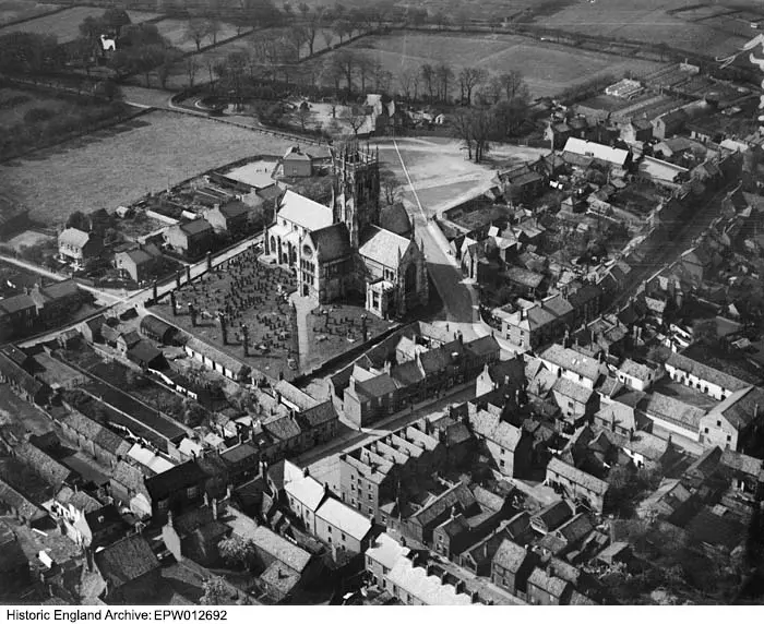 Foto de Iglesia de San Agustín - Historic England / Historic England Archive
