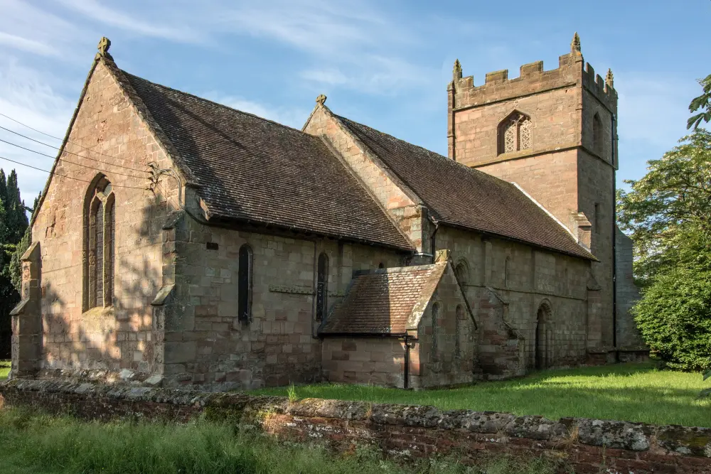 Foto de Iglesia de San Martín - Historic England / Selwyn Ray