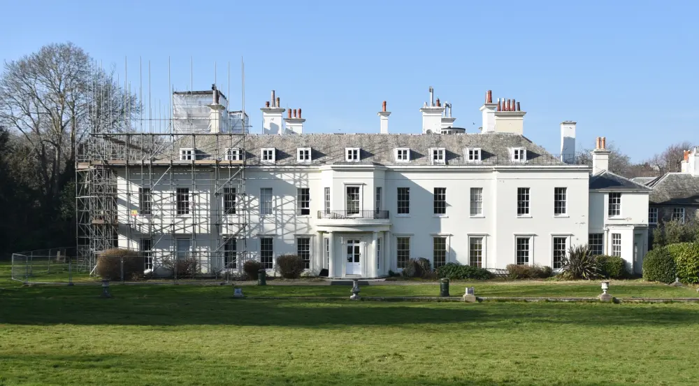 Foto von Compton Place - Historic England