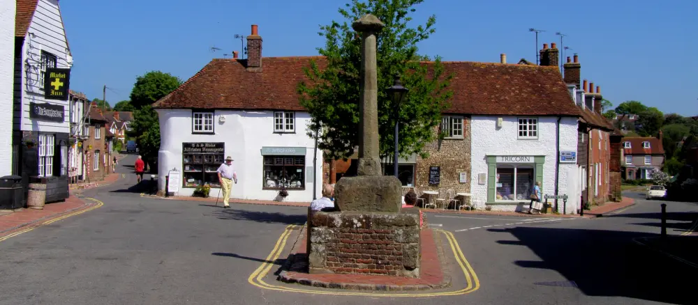 Photo de La croix du marché - Historic England