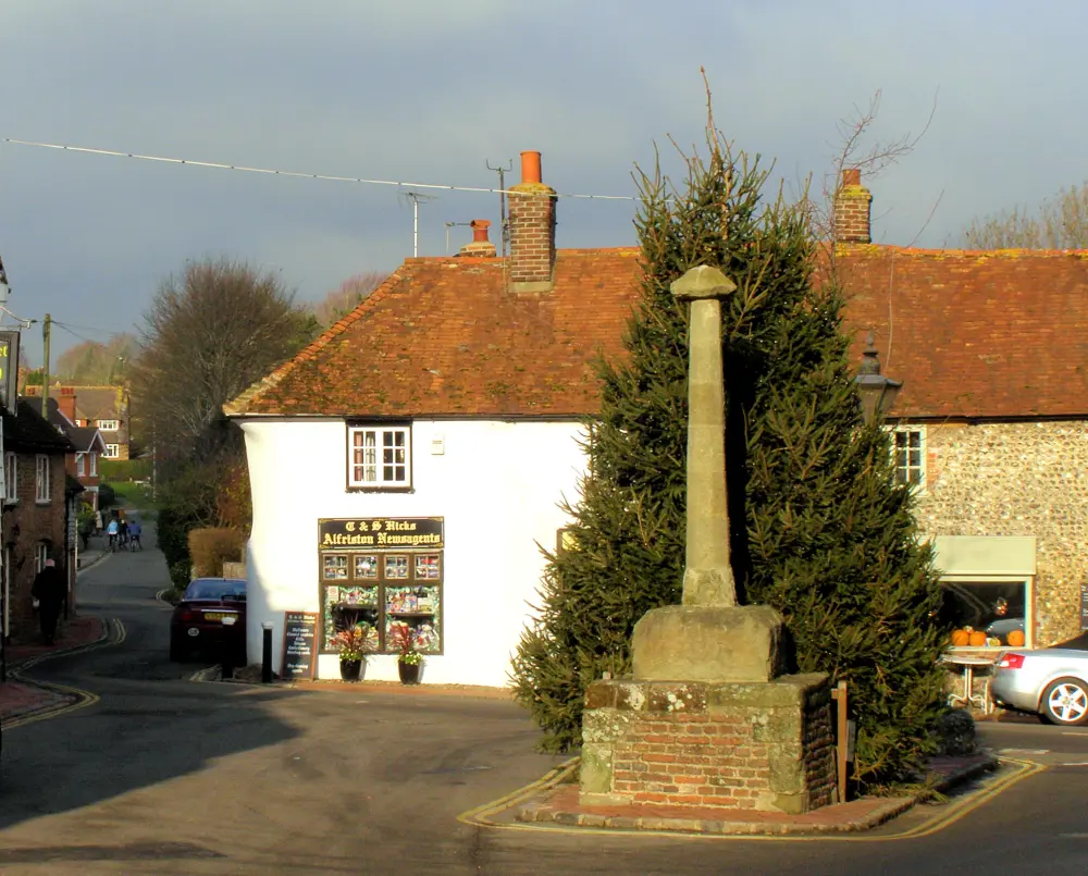 Photo de La croix du marché - Historic England