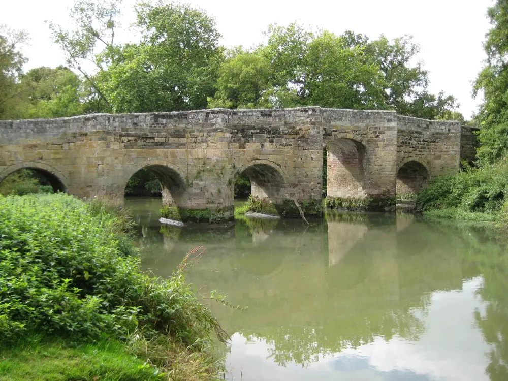 Foto von Stoppham Bridge - Historic England / Nigel Cox