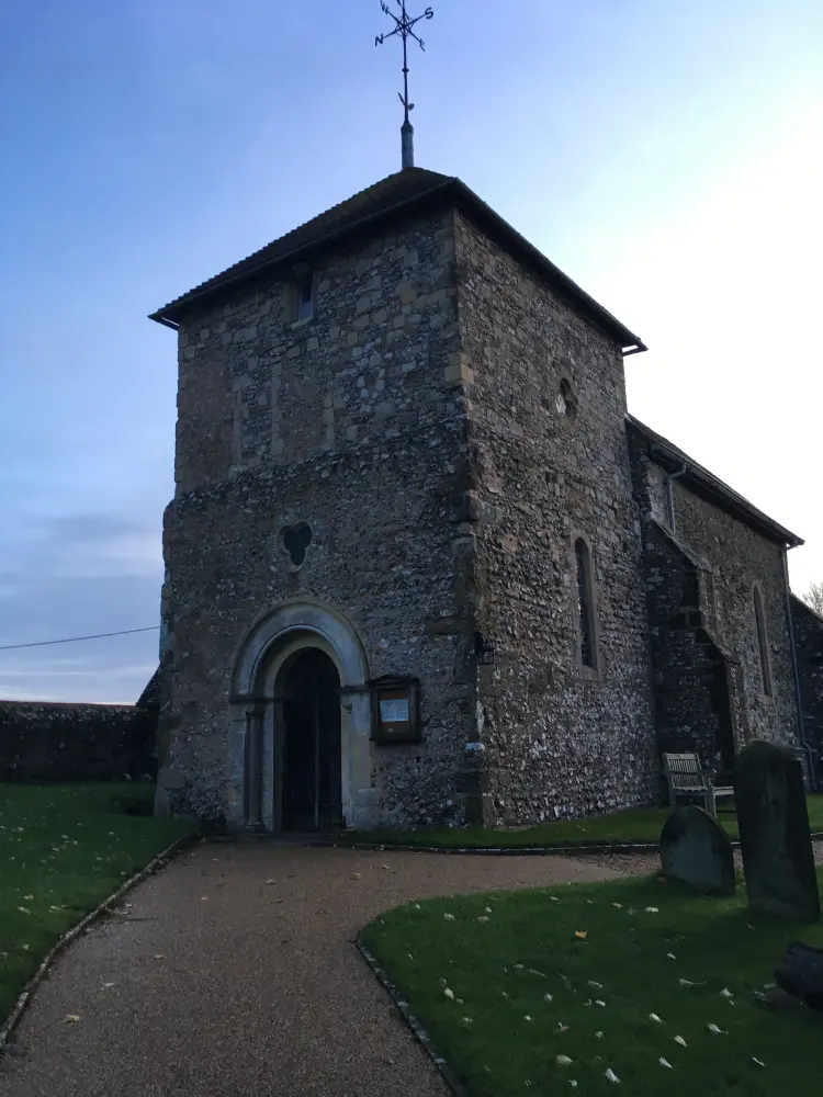 Foto von Die Pfarrkirche St. Mary - Historic England / www.britishhistories.com