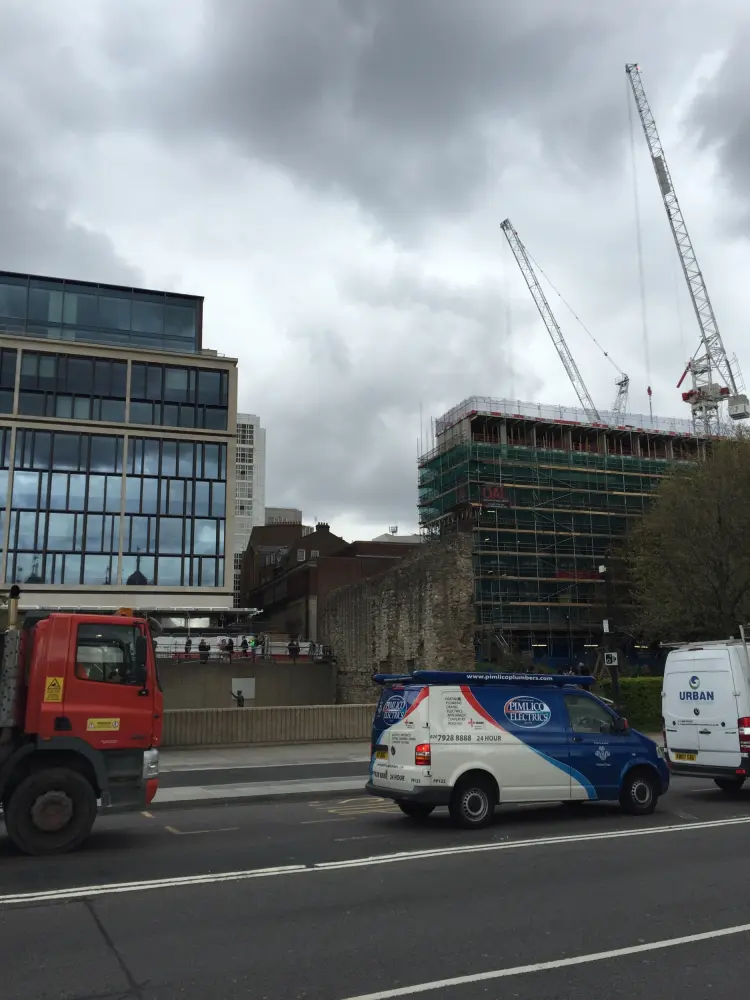 Foto de Porción de Old London Wall - Historic England / Gareth Powell