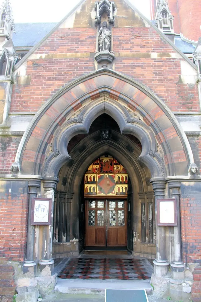 Foto de Iglesia de San Juan el Divino - Historic England / Charles Watson