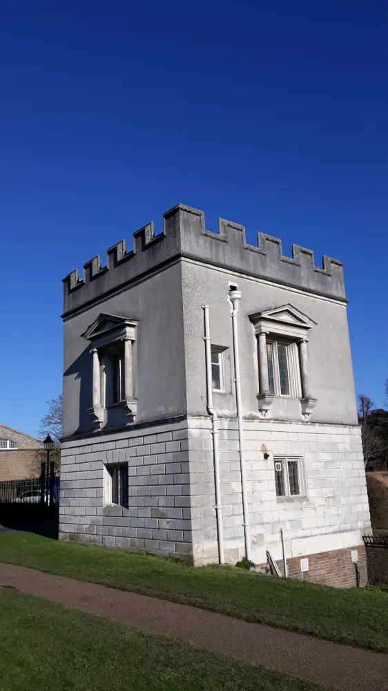 Foto de Gate Lodge a Syon House - Historic England / Charles Jennings