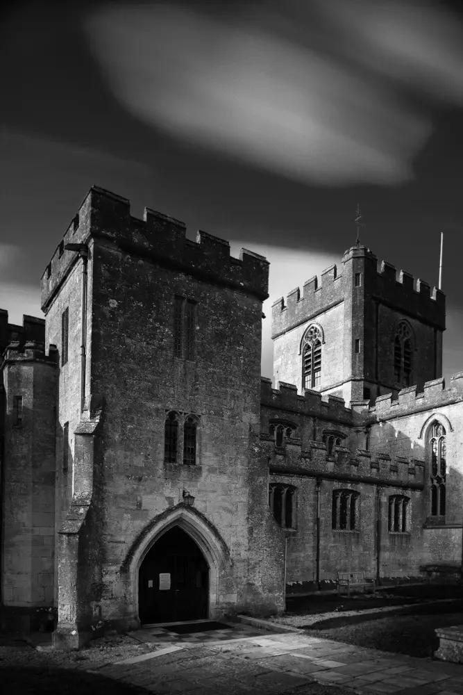 Photo de Église de St Mary, St Katherine et All Saints - Historic England