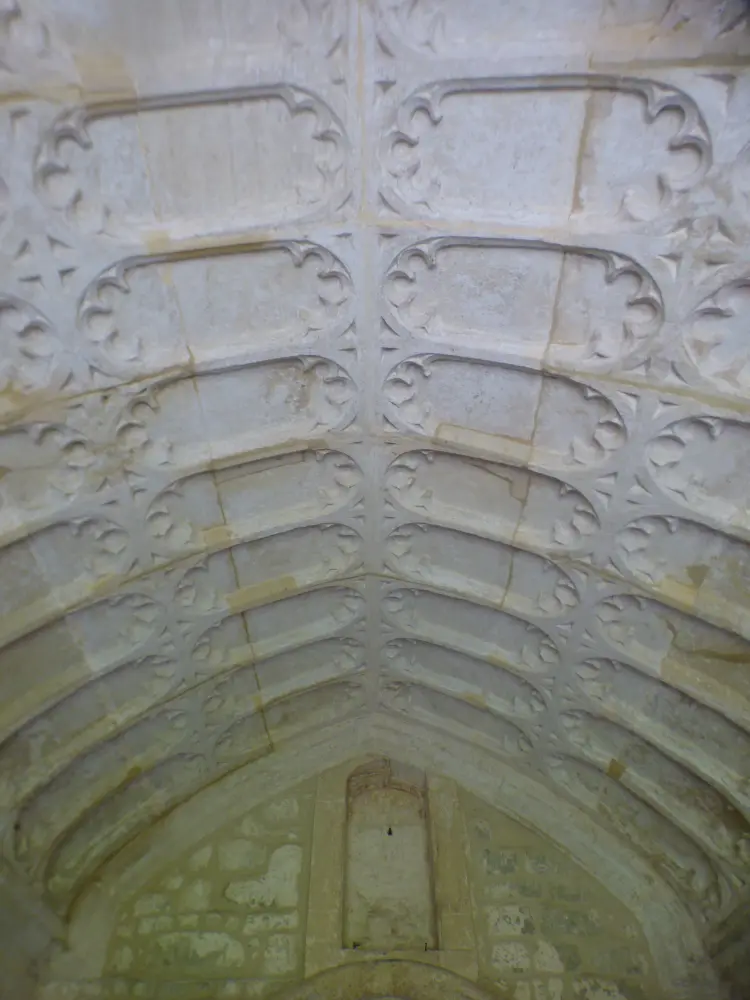 Foto de Iglesia de San Miguel y todos los ángeles - Historic England