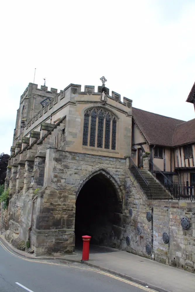 Foto de Capilla de San James
Puerta oeste - Historic England / David Lovell