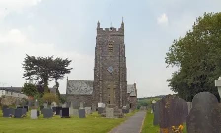 Foto de Iglesia de la Santa Trinidad - Historic England