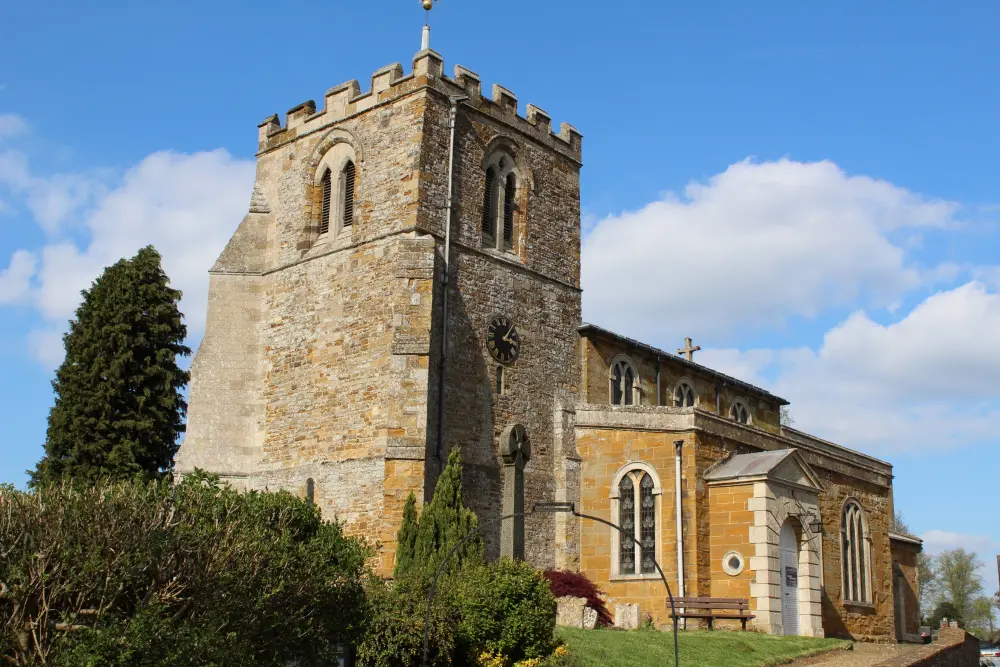 Foto de Iglesia de todos los santos - Historic England / David Lovell