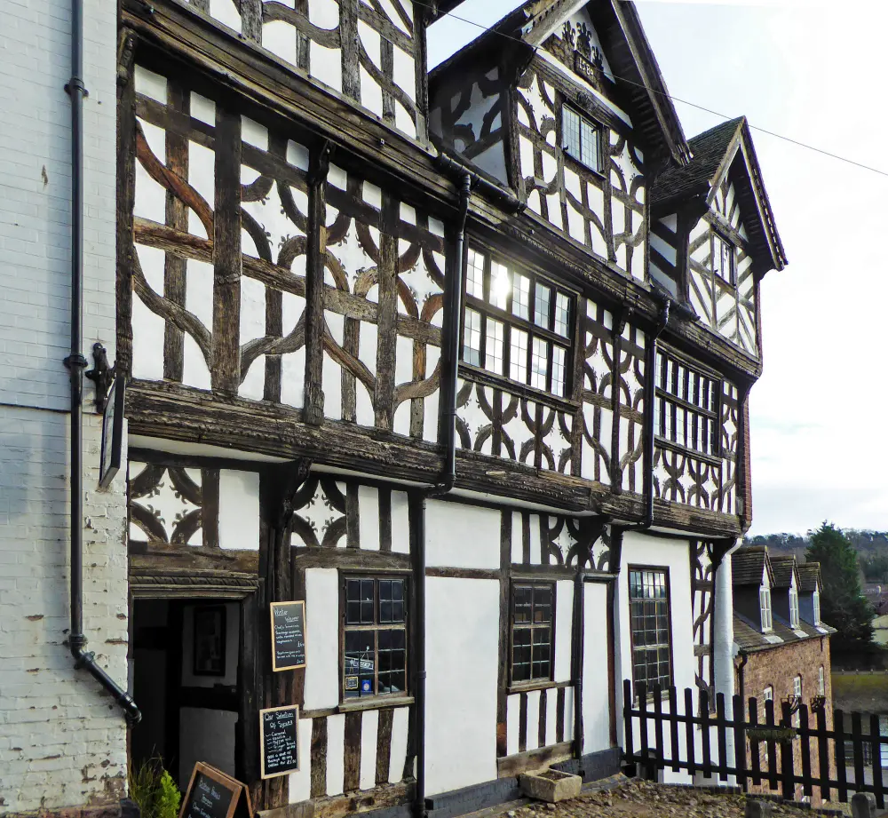 Photo de La maison de l'évêque Percy - Historic England