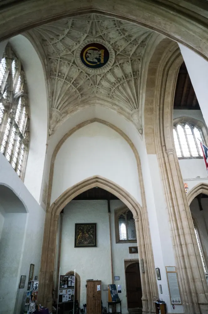 Foto de Iglesia de Santa María y todos los santos - Historic England