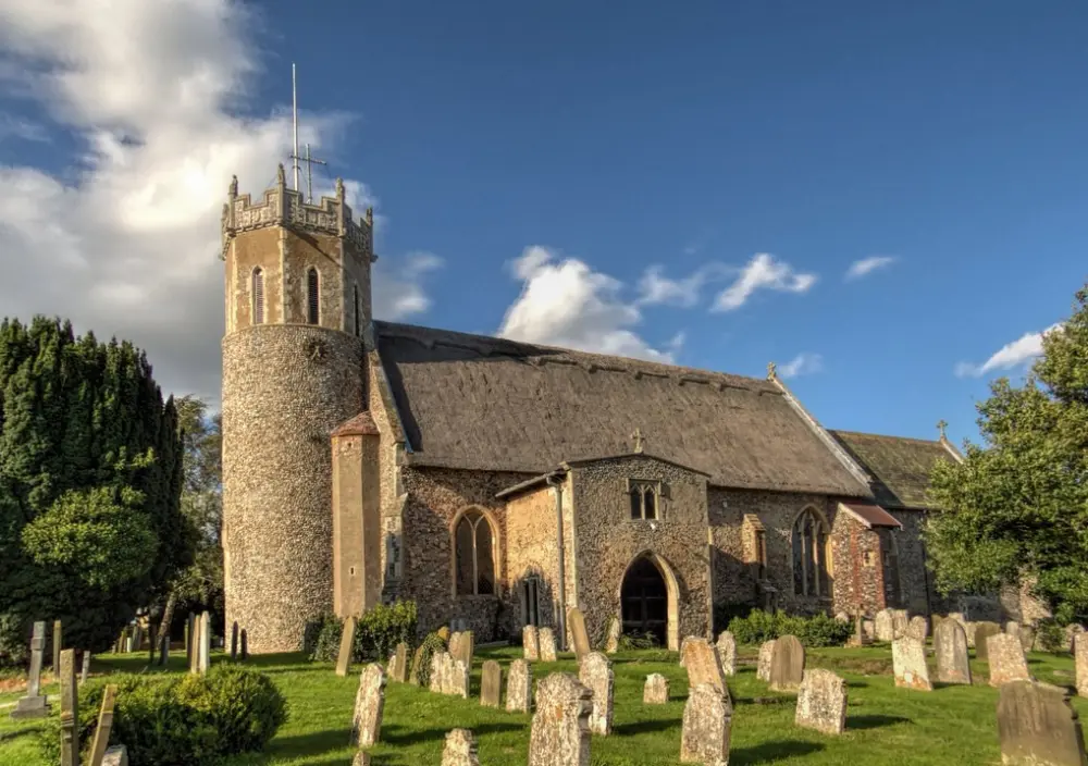 Foto de Iglesia de San Edmund - Historic England