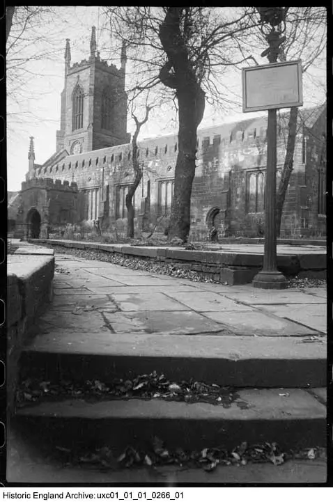 Foto von Kirche von St. John - Historic England / Historic England Archive