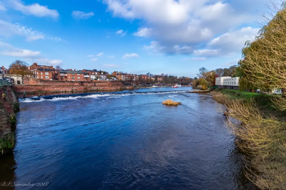 Photo de Chester Weir et Salmon Leap - Historic England