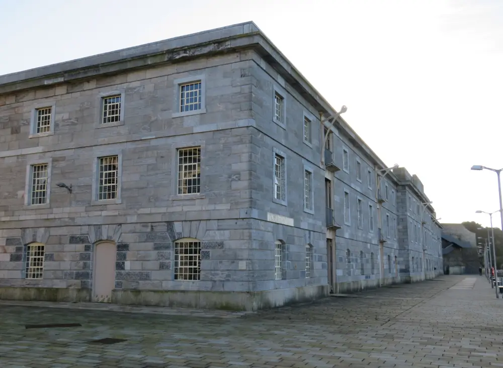 Foto von Clarence Store, Royal William Victualling Yard - Historic England / Ernie Stanton