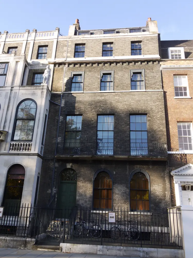 Foto von Sir John Soane Museum und angeschlossene Geländer - Historic England / David Lovell