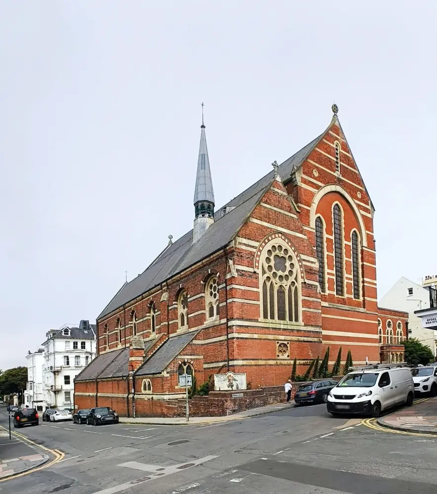 Photo de Église de St Michael et tous les anges et murs attachés - Historic England