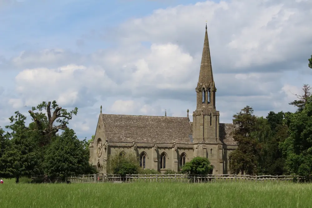 Foto von Kirche von St. Leonard - Historic England / David Lovell