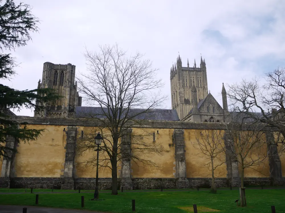 Foto de Clainters a la Iglesia de la Catedral de St Andrew - Historic England / David Lovell