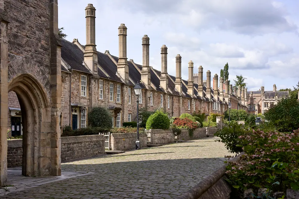 Foto de Muros límite a los números 14-27 - Historic England