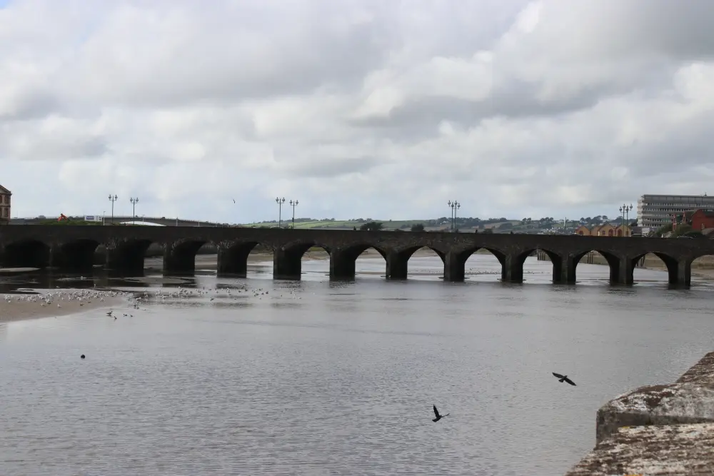 Foto de Puente largo - Historic England / Heather Gordon