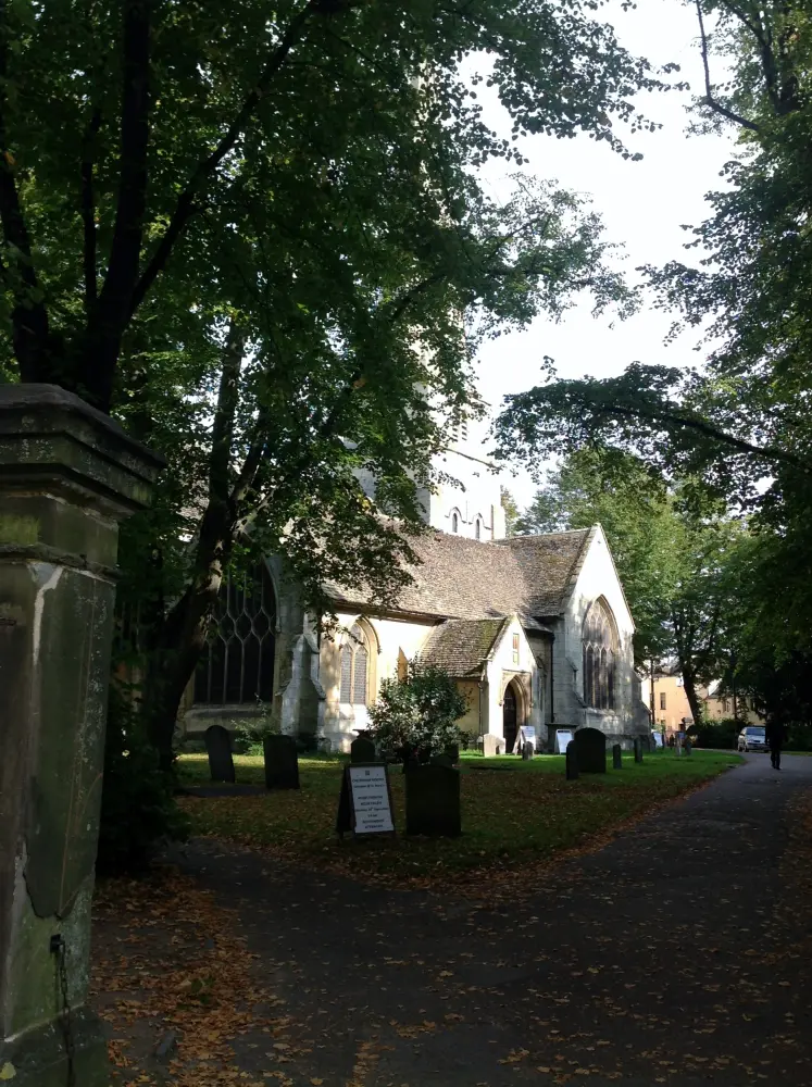 Foto de Cheltenham Minster (St Mary's) - Historic England / David Lovell