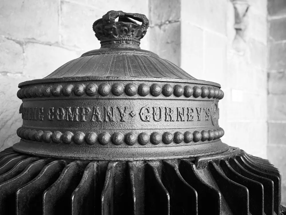 Photo de Cathédrale de St Mary: Cloister Range, Chapter House et Undercroft avec réfectoire - Historic England