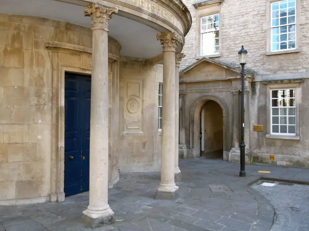 Photo de Le bain croisé - Historic England