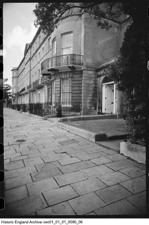 Foto de 1-9, Sion Hill Place - Historic England